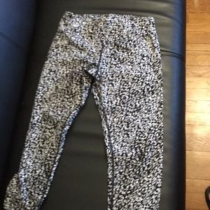 Size S leggings $6 or free with over $20 purchase